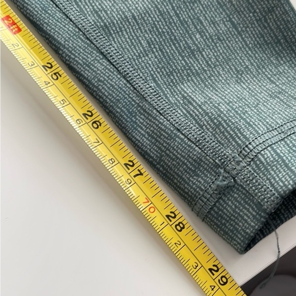 Lululemon leggings- Full length Size 4 - Picture 9 of 9